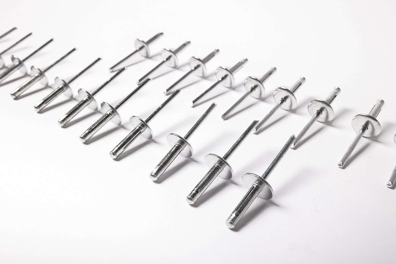 2014-2018 Silverado/Sierra Crew Cab, Slip On Rocker Panel + Cab Corner ...