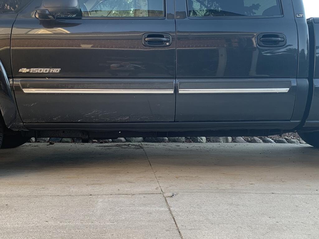 Original Appearance Manufacturing Chevrolet / GMC 1999-2006 Silverado/Sierra Crew Cab, Slip On Rocker Panel + Cab Corner plastic slip on rocker panels