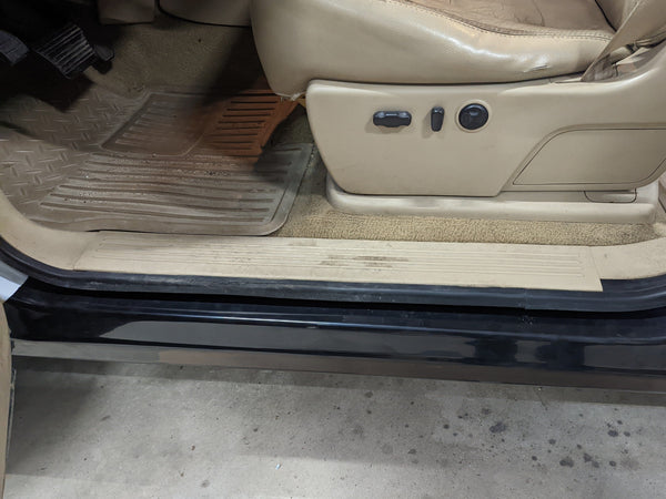 Original Appearance Manufacturing Chevrolet / GMC 2007-2013 Silverado/Sierra Crew Cab, Slip On Rocker Panels + Cab Corner Covers plastic slip on rocker panels
